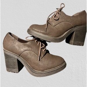 Brown Vintage Platform/ Chunky Oxfords